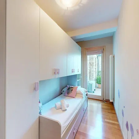 Апартаменты Horizon Luxury View By Bookinggardalake Moniga del Garda
