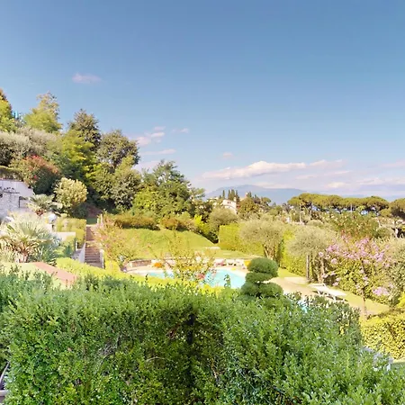 Horizon Luxury View By Bookinggardalake Апартаменты Moniga del Garda